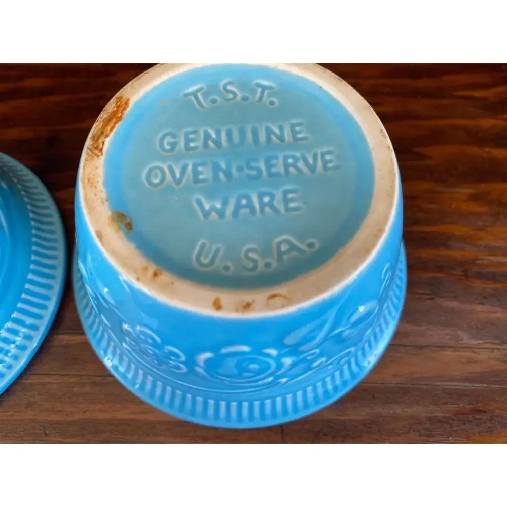 4 T.S.T. Oven Serve Ware Cups 3 Blue 1 Brown